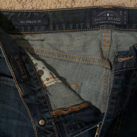 Lucky Brand Jeans. 410 Athletic Fit. 30 x 32 - Picture 3 of 6